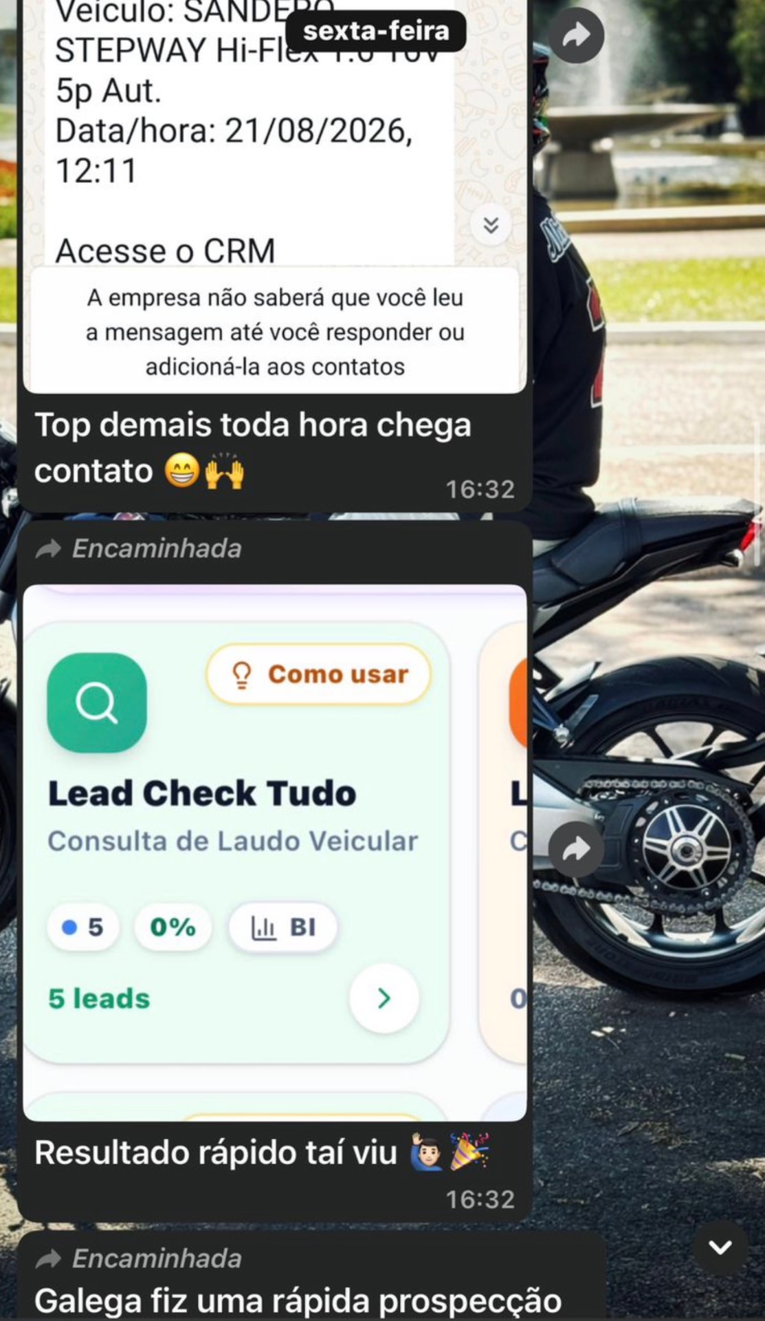 Depoimento de cliente comemorando contatos chegando toda hora no CRM
